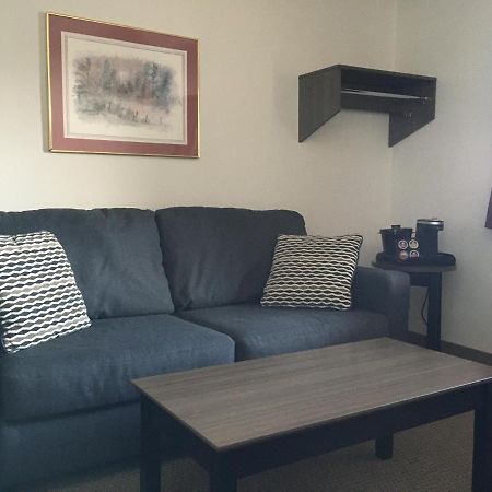 Lakes Area Inn Glenwood Экстерьер фото